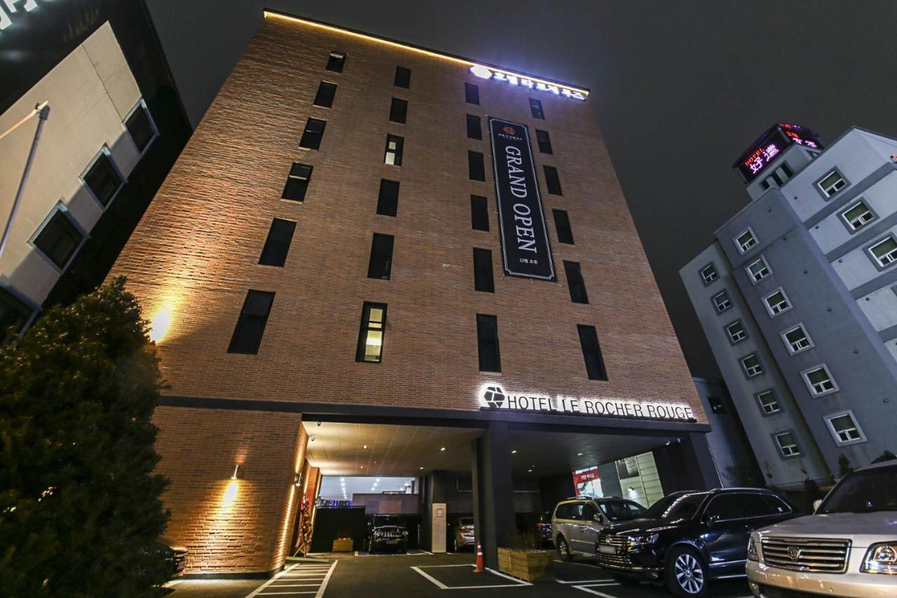 Lerocherrouge Hotel Chuncheon Exteriör bild