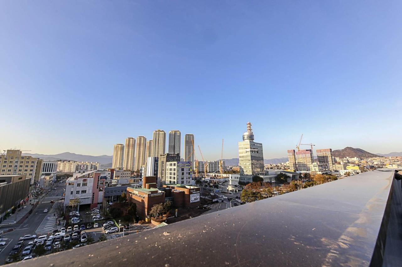 Lerocherrouge Hotel Chuncheon Exteriör bild